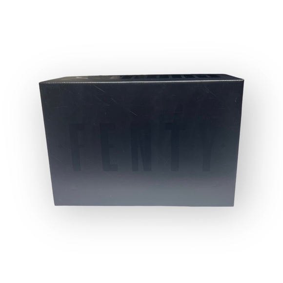 new Fenty Puma ✰ Drawstring Black Velvet Logo Dustbag + Box ✰ Rihanna RiRi - Picture 12 of 16